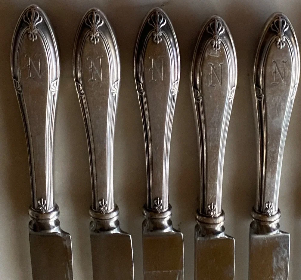 SET 6 DINNER KNIVES! Vintage GORHAM silverplate: PROVIDENCE pattern Monogram 